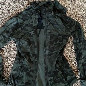 lululemon jacket camo